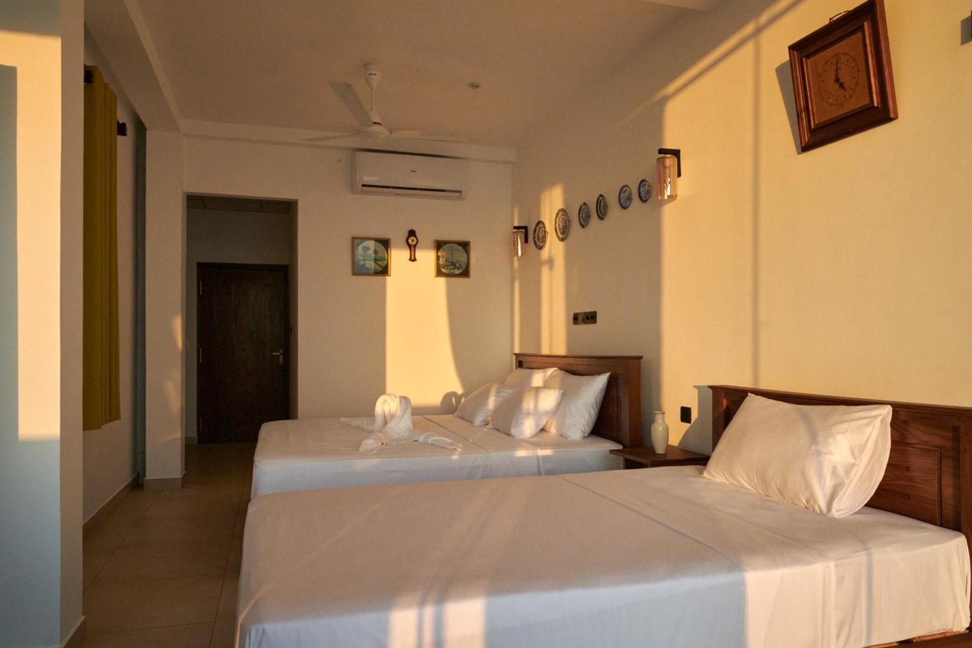 Kings Bay Beach Resort Galle Exterior foto